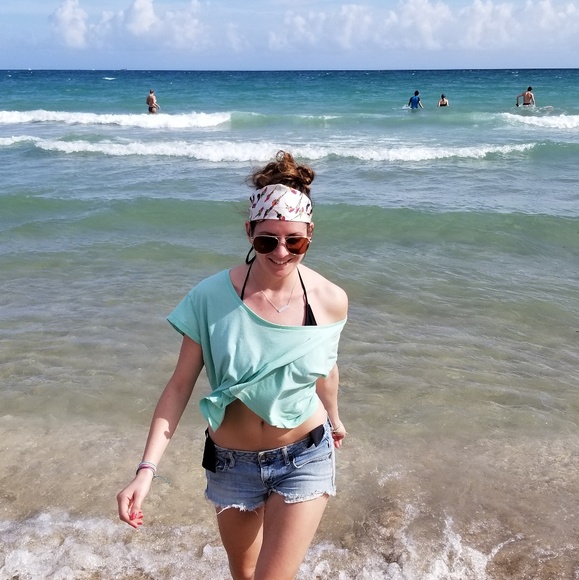 Meet your Posher, Rachel - Picture 1 of 1